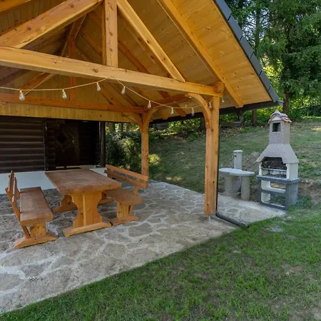 Raj Pod Vrhom Poljane nad Škofjo Loko